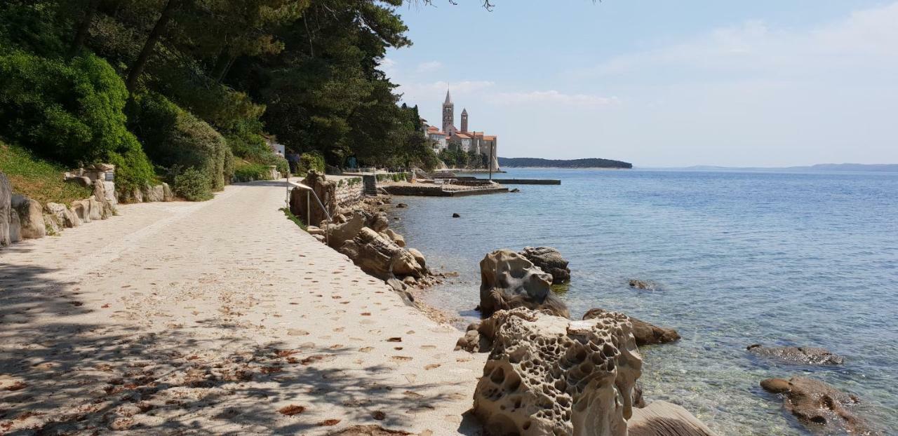 Villa Santino Раб Екстериор снимка